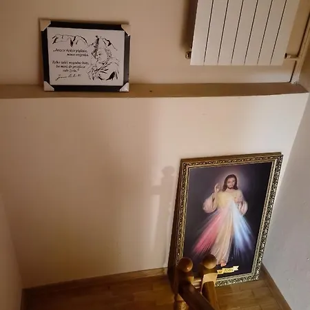 Dom Ducha Swietego - Niepokalanow Alloggio in famiglia *